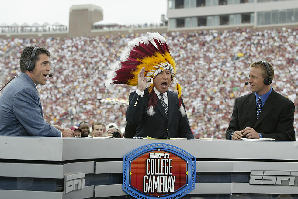 Headgear Rules: Lee Corso, 81, Signs Extension With ESPN