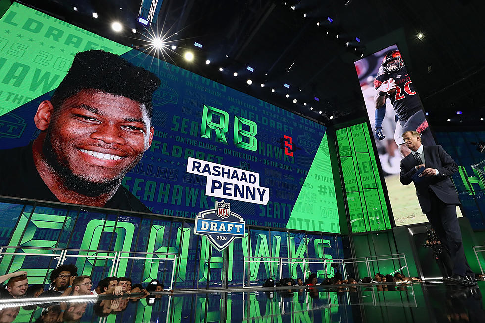 Seahawks Sign First-Round Pick Rashaad Penny to Rookie Deal
