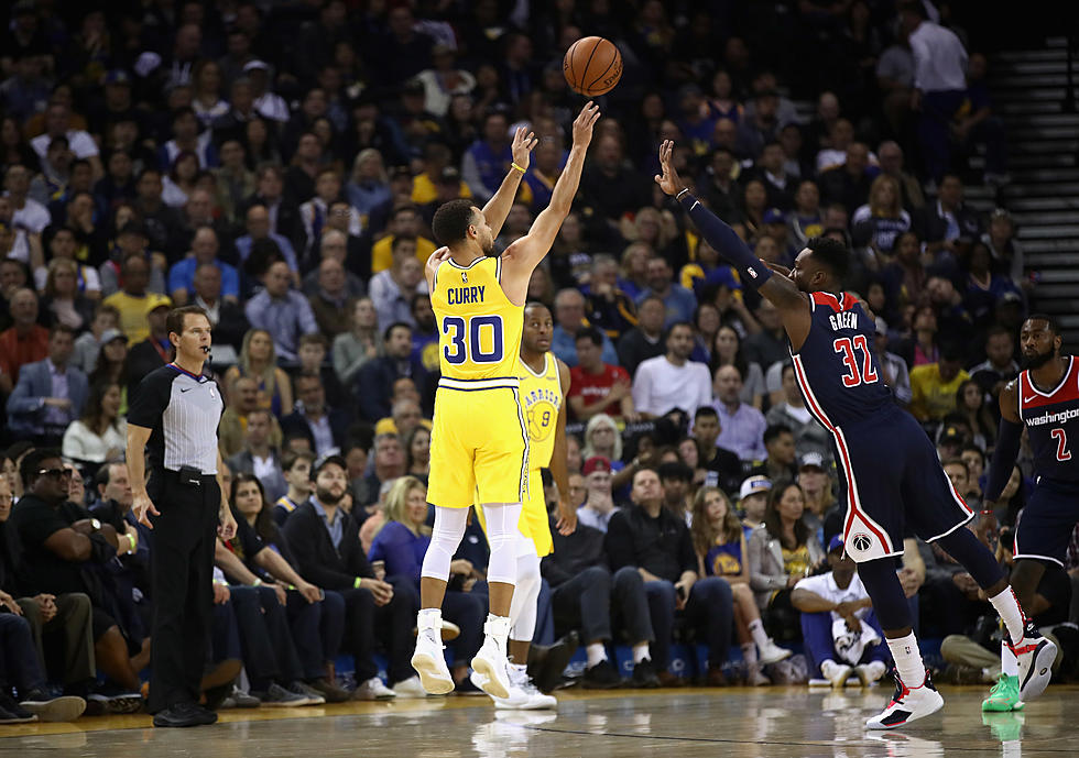 Stephen Curry Scores 51 Points With 11 3s as Warriors Win