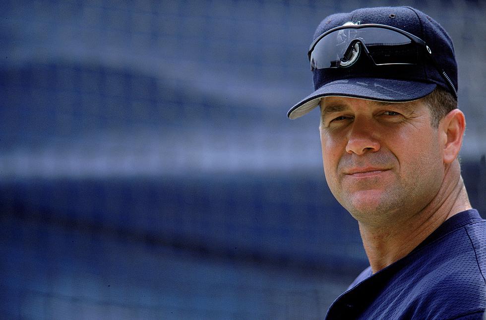 Edgar Martinez Moves into Hitting Adviser Role With Mariners