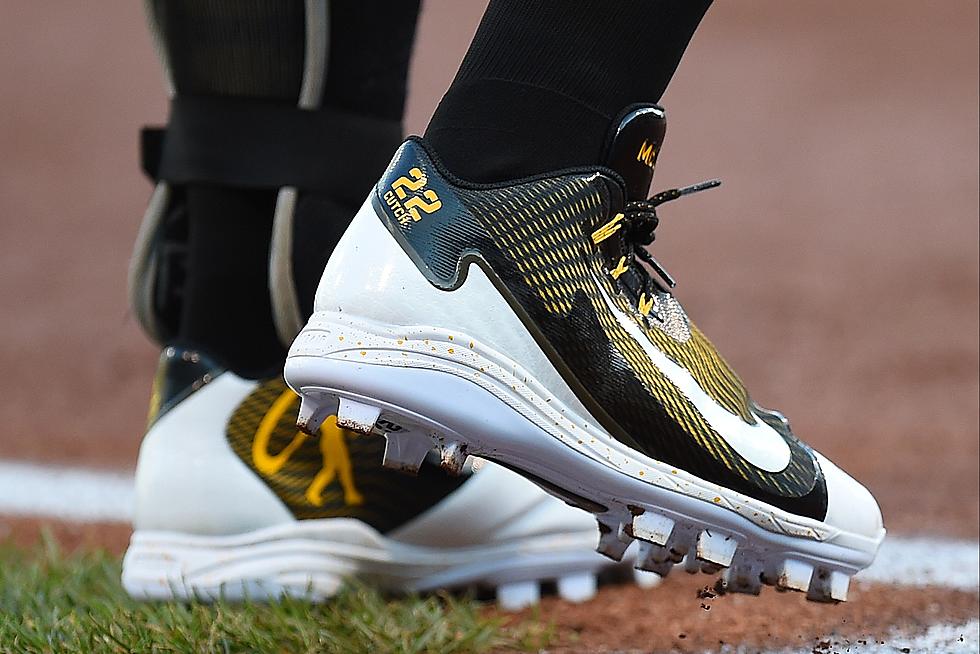 Swoosh up Front: Nike to Replace Under Armour for MLB