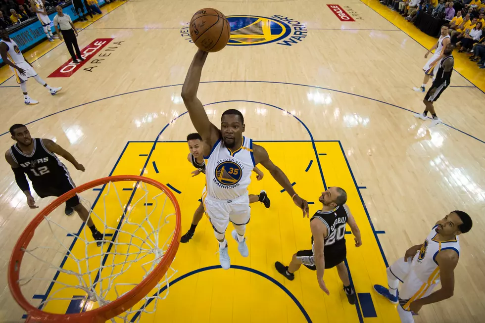 Durant Lets Loose After Warriors Beat Spurs 141-102