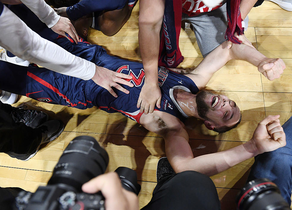 Saint Mary’s Knocks Off No. 1 Gonzaga 60-47 for WCC Title
