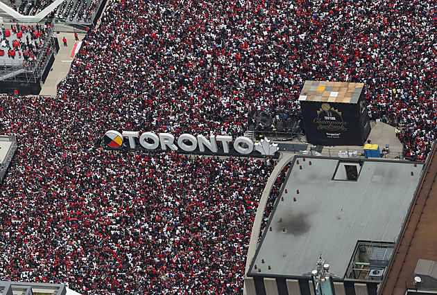 Police: 4 Shot, 3 Arrested at Raptors Rally in Toronto