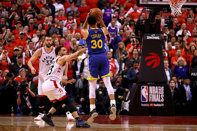 Warriors Hang on to Stay Alive, Win Game 5 of NBA Finals