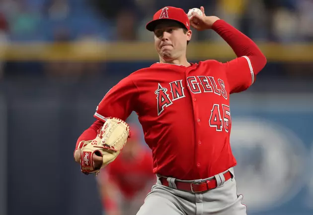 Angels, MLB Mourn Skaggs After Pitcher Dies in Hotel Room