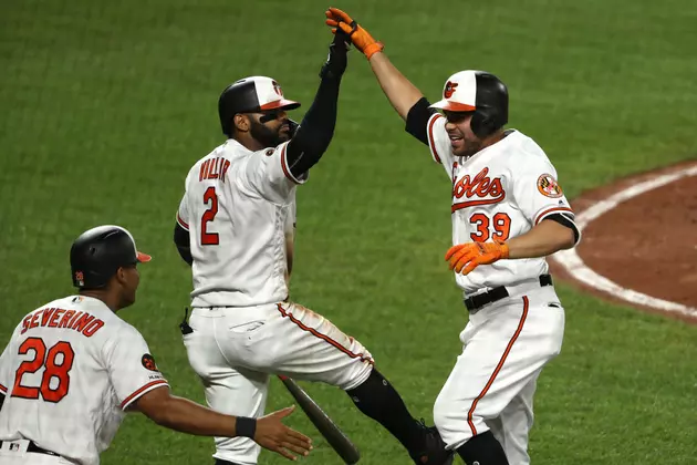 Orioles Tie MLB Record for HRs Allowed, Beat Royals 8-1