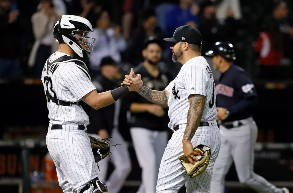 Indians Fall to Chisox, 2 Games Back in WC Race With 3 Left