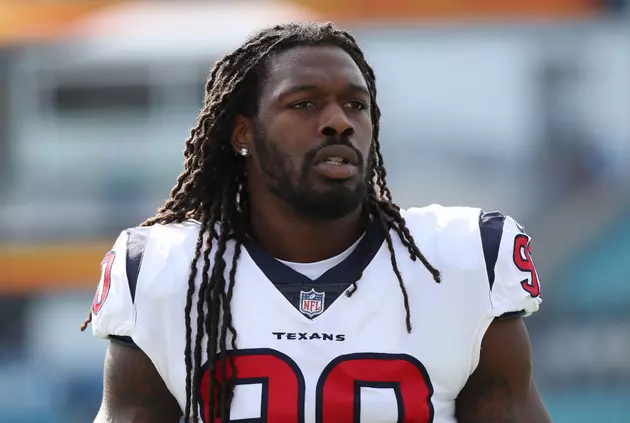 Clowney Expects to Make his Seahawks Debut in Week 1