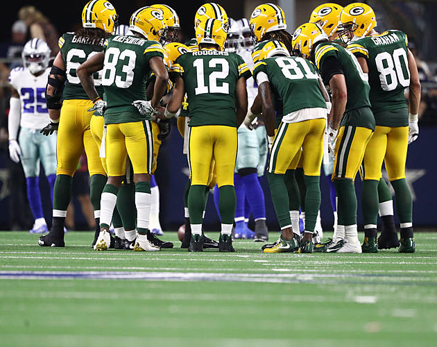 Rodgers, Packers Rule at Home of Cowboys Again in 34-24 Win
