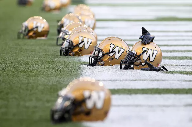 Blue Bombers Beat Stampeders 35-14 to Reach CFL&#8217;s West Final