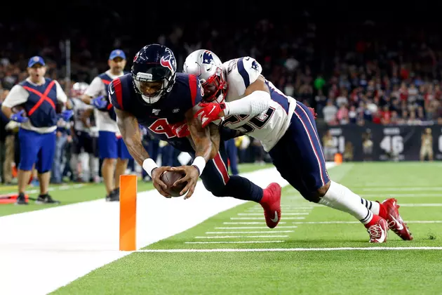 Watson Throws 3 TDs, Catches Another; Texans Top Pats 28-22