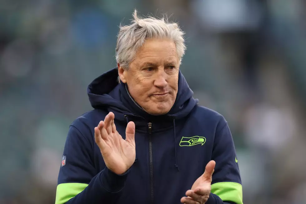 Pete Carroll Talks to Players and Reports about Racial Injustice