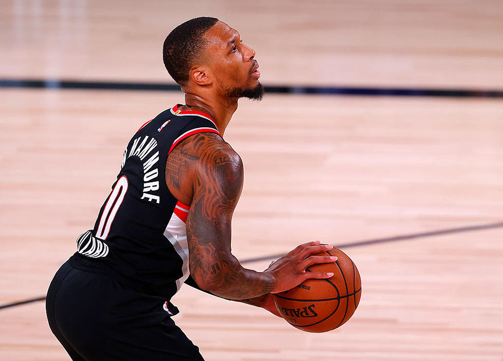 Lillard Scores 34 and Blazers Beat Lakers 100-93 in Game 1