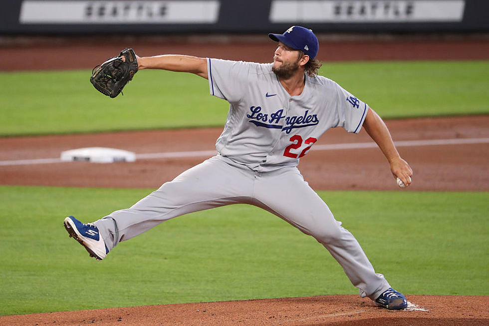 Kershaw Dominant, Strikes Out 11 as Dodgers Top Mariners 6-1