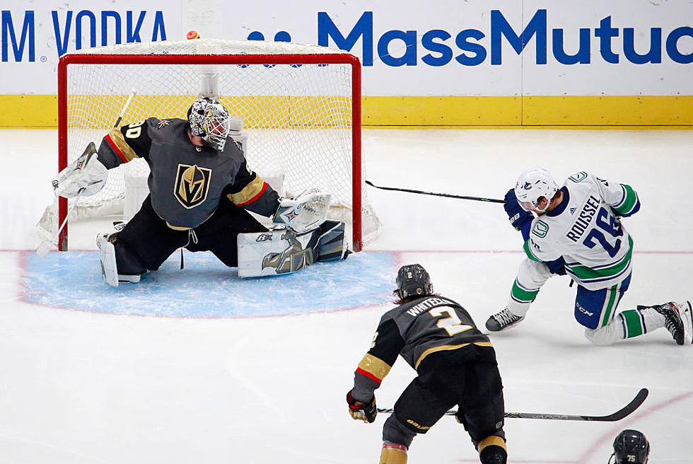 Lehner’s Gets 1st Playoff Shutout, Knights Top Canucks 5-0