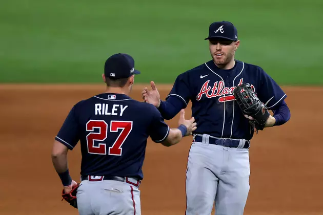 Braves get Past Dodgers for 2-0 Lead