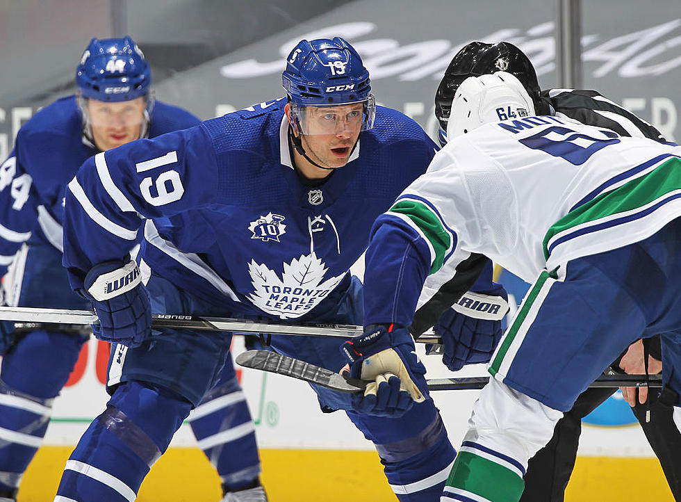 Spezza Records 8th Career Hat Trick, Maple Leafs Top Canucks