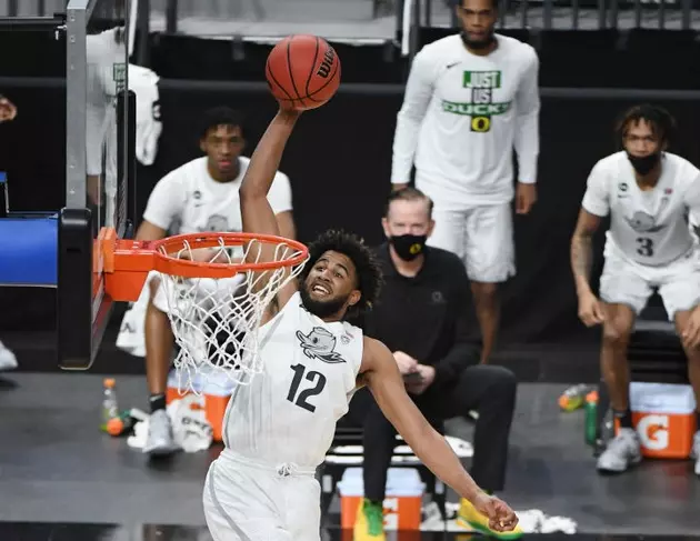 Top-seeded Oregon Knocks Out ASU, Advances to Pac-12 Semis