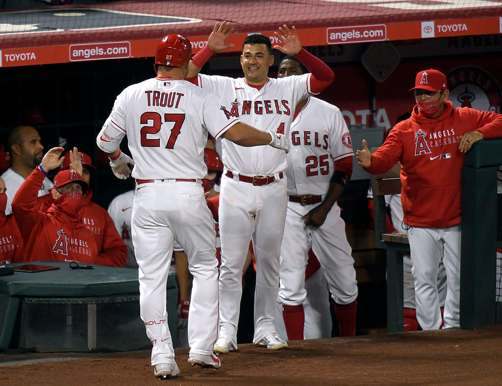 Trout Homers, Angels Rally in 8th to Hand Astros 1st Loss