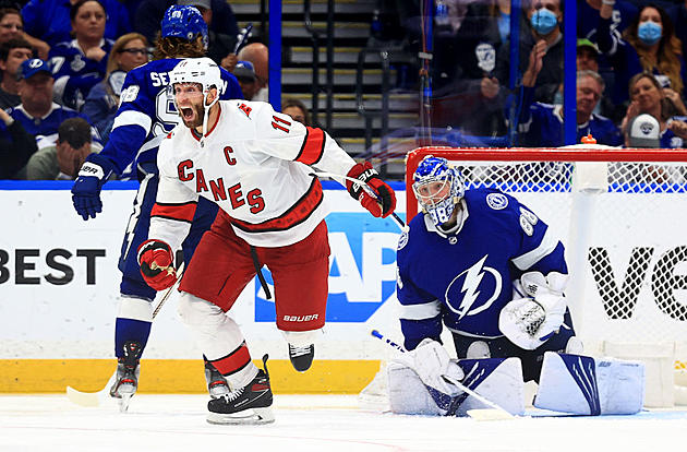 Staal Scores in OT, Hurricanes Beat Lightning in Game 3
