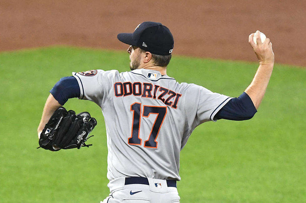 Astros Take Combined No-hitter Into 8th, Rout Orioles 10-2