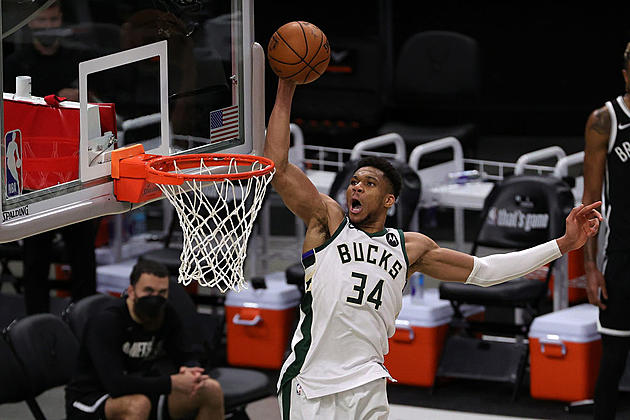 Bucks Tie Series With 107-96 Game 4 Win as Nets Lose Irving