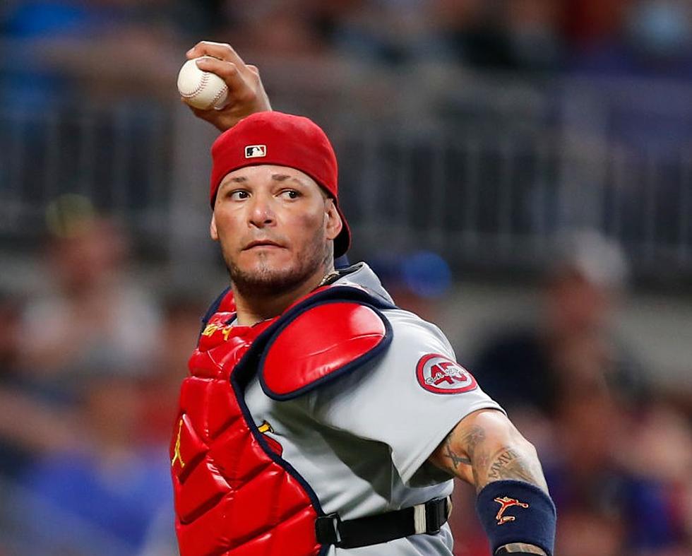 Molina Agrees to $10M Contract with Cards for Final Season