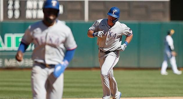 Rangers Hold Off A&#8217;s 4-3 to Win Series, Dent Oakland&#8217;s Hopes