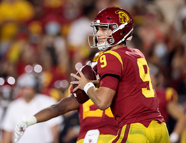 Dart Out, Slovis Back In As USC QB