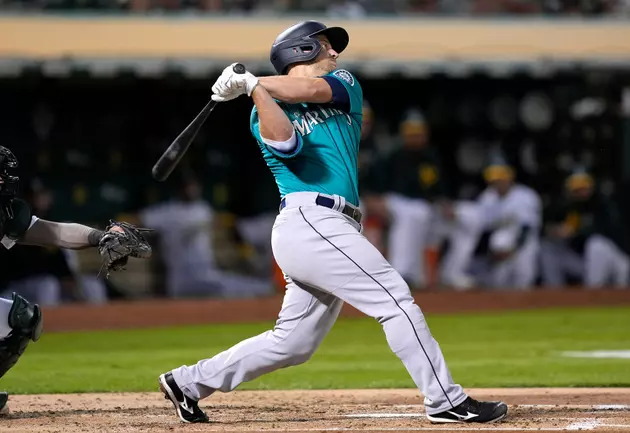 Seager&#8217;s Three RBIs Help Mariners Stop A&#8217;s 5-game Win Streak