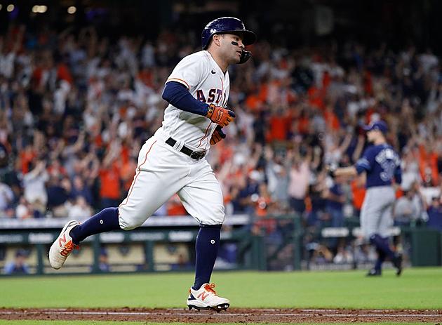 Astros Walk Twice with Bases Loaded in 9th, Beat Rays 4-3