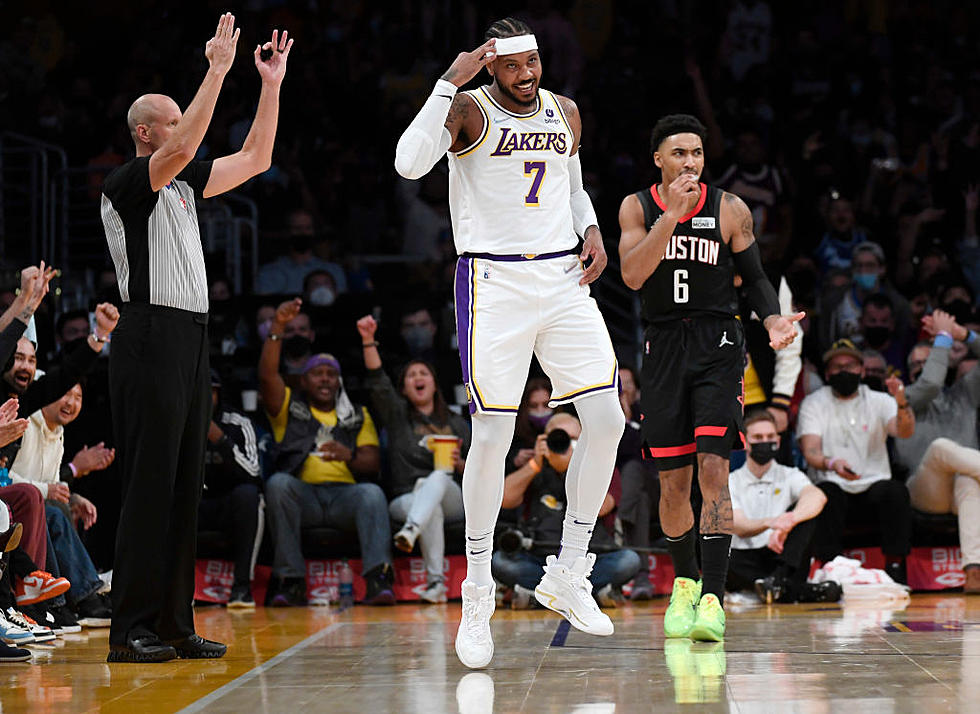 Carmelo Anthony Scores 23, Leads Lakers Past Rockets 95-85