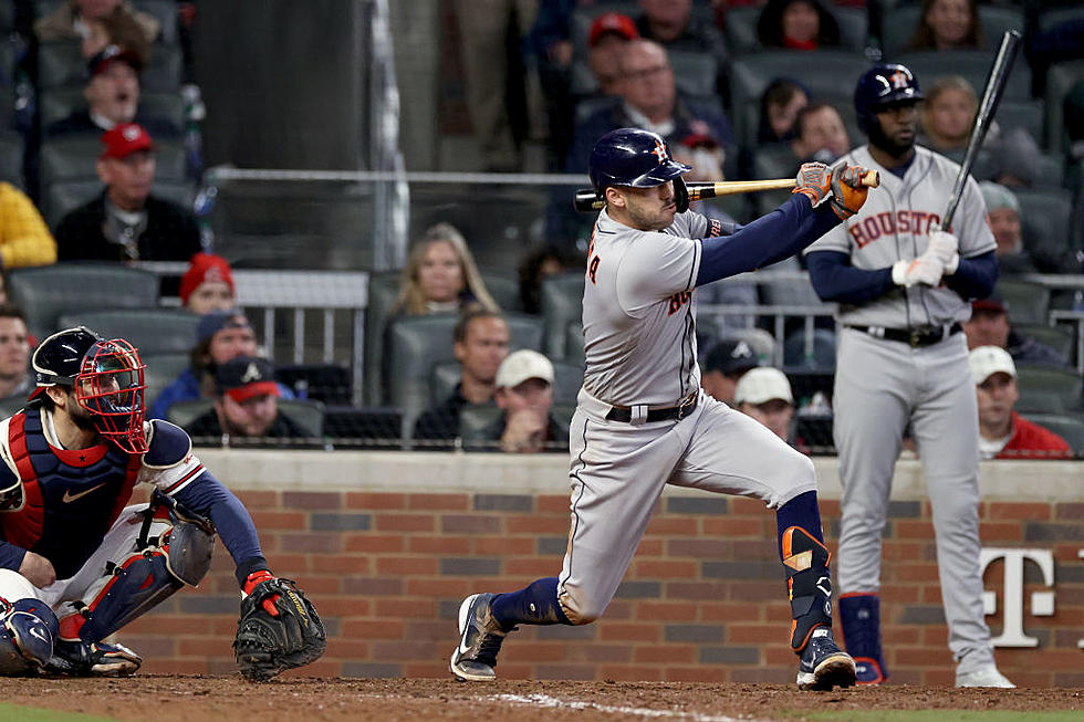 Correa, Astros Rally Past Braves 9-5, Cut WS Deficit to 3-2