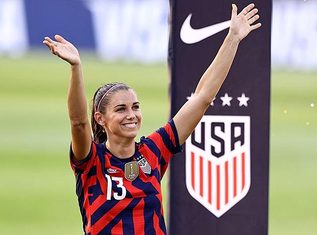 Alex Morgan Heads Home to California with NWSL&#8217;s Wave