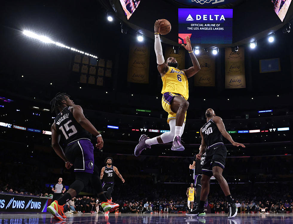 LeBron, Monk Lead Lakers’ Late Rally Past Kings, 122-114