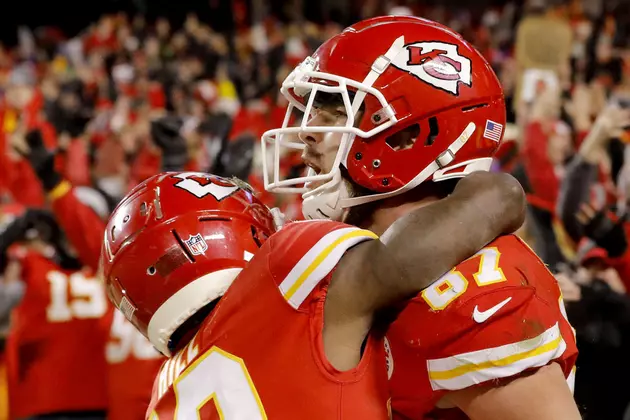 Chiefs Rally Past Buffalo 42-36 in OT in Wild Playoff Game
