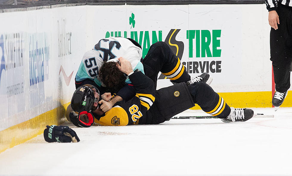 Pastrnak Scores Twice, Breaks Tie as Bruins Down Kraken 3-2