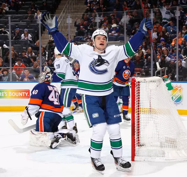 Canucks Score Twice Early in Third, Rally Past Islanders 4-3