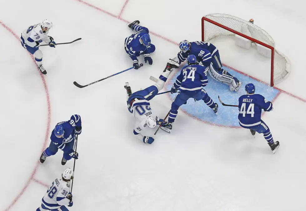 Maple Leafs Beat Lightning, Take 3-2 Lead in Playoff Series