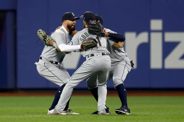 Mariners to Miss &#8216;Couple Players&#8217; in Toronto Over Vaccine