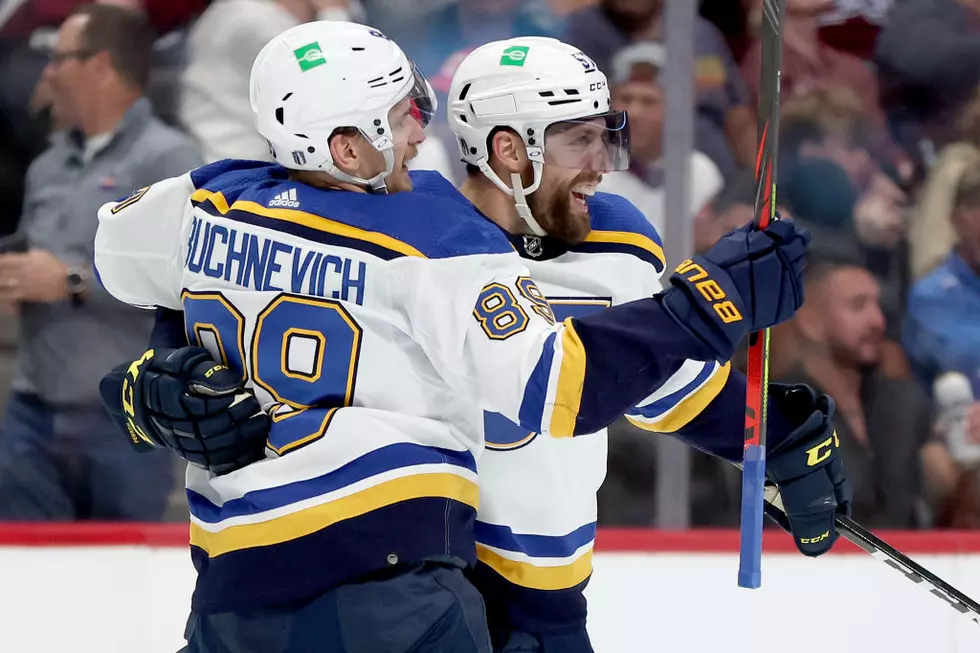 Perron Scores Twice, Blues Even Series With 4-1 Win Over Avs