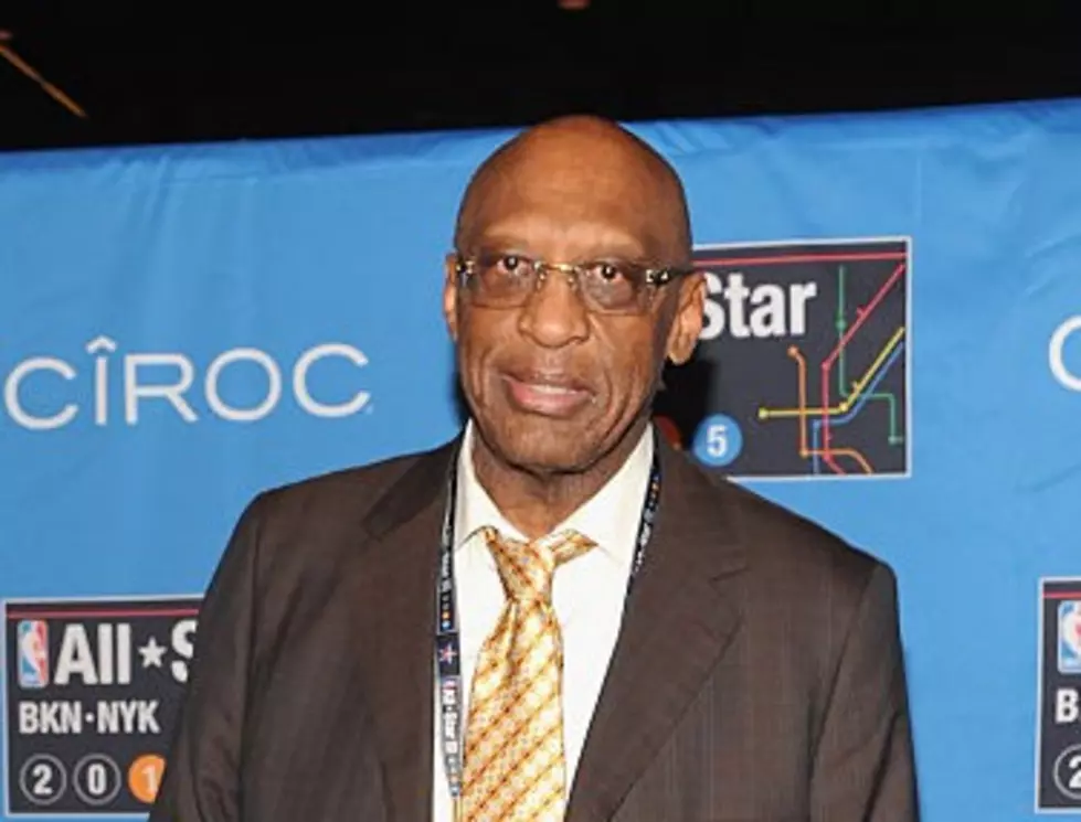 Bob Lanier, NBA Force Who Left Big Shoes to Fill, Dies at 73