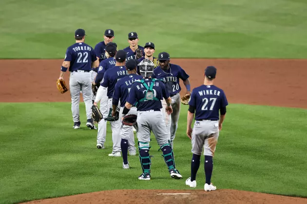 Kirby Earns First Career Win as Mariners Blank Orioles 10-0