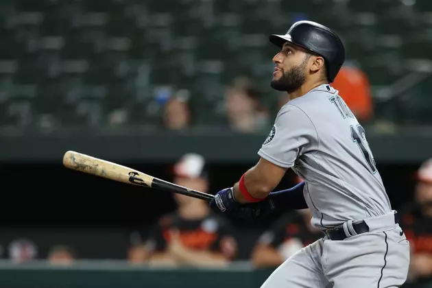 Castillo Shines as Mariners Edge Orioles 7-6 in 10 Innings