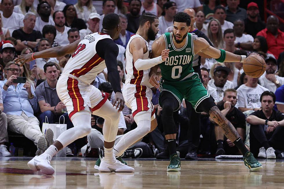Tatum Scores 33, Celtics Stave off Elimination by Topping Heat 116-99 in Game 4