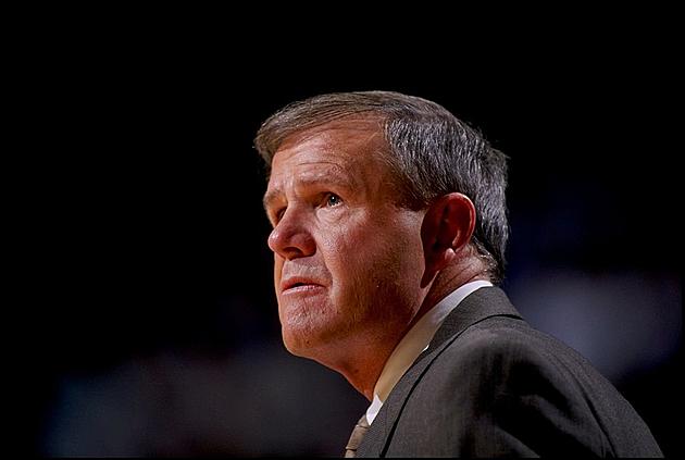 Denny Crum, Who Coached Louisville to 2 NCAA Titles, Dies