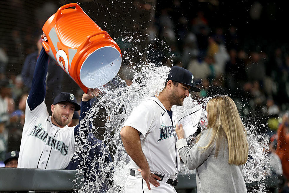 Kirby Strikes out 10, Mariners Beat Marlins 9-3