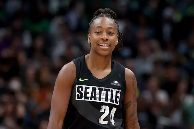 Loyd Wins Scoring Title, but Late Run Lifts Sparks Over Storm 91-89