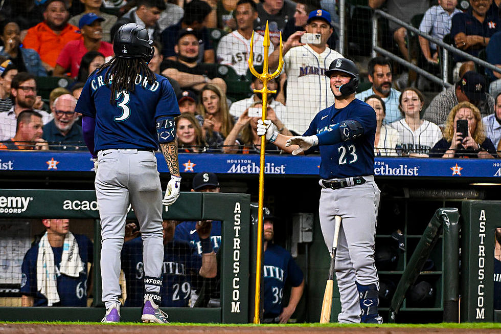 Suárez hits 2 Homers, Crawford has 1 as Mariners Beat Astros 5-1